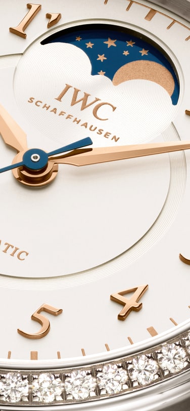 Close up image of Da Vinci Automatic watch with a white dial.