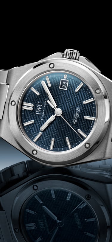 블루 다이얼의 스테인리스 스틸 스포츠 워치