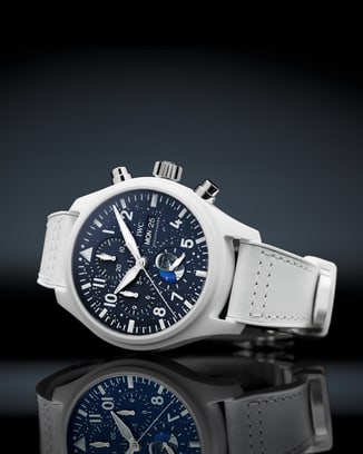 Ready to return to space: The Pilot’s Watch Chronograph “Polaris Dawn” Ref. IW389111 in crisp white ceramic with a space-blue dial