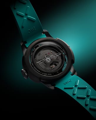 Backside of the shock absorber watch featuring a tinted sapphire case back with engraved signature of Toto Wolff